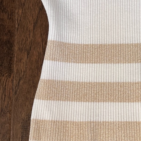 NWT Bebe White and Gold Rhinestone 3/4 sleeve V-Neck Knit Top Fitted Sweater S M - Picture 10 of 15